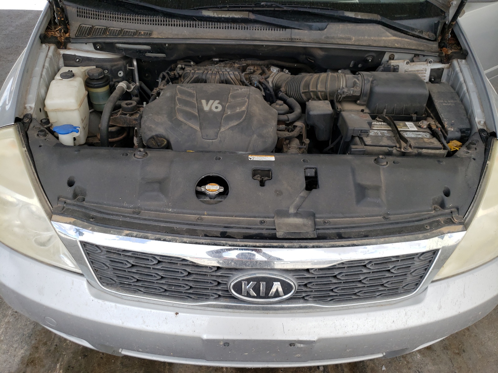 KNDMG4C73B6374681 2011 Kia Sedona Lx