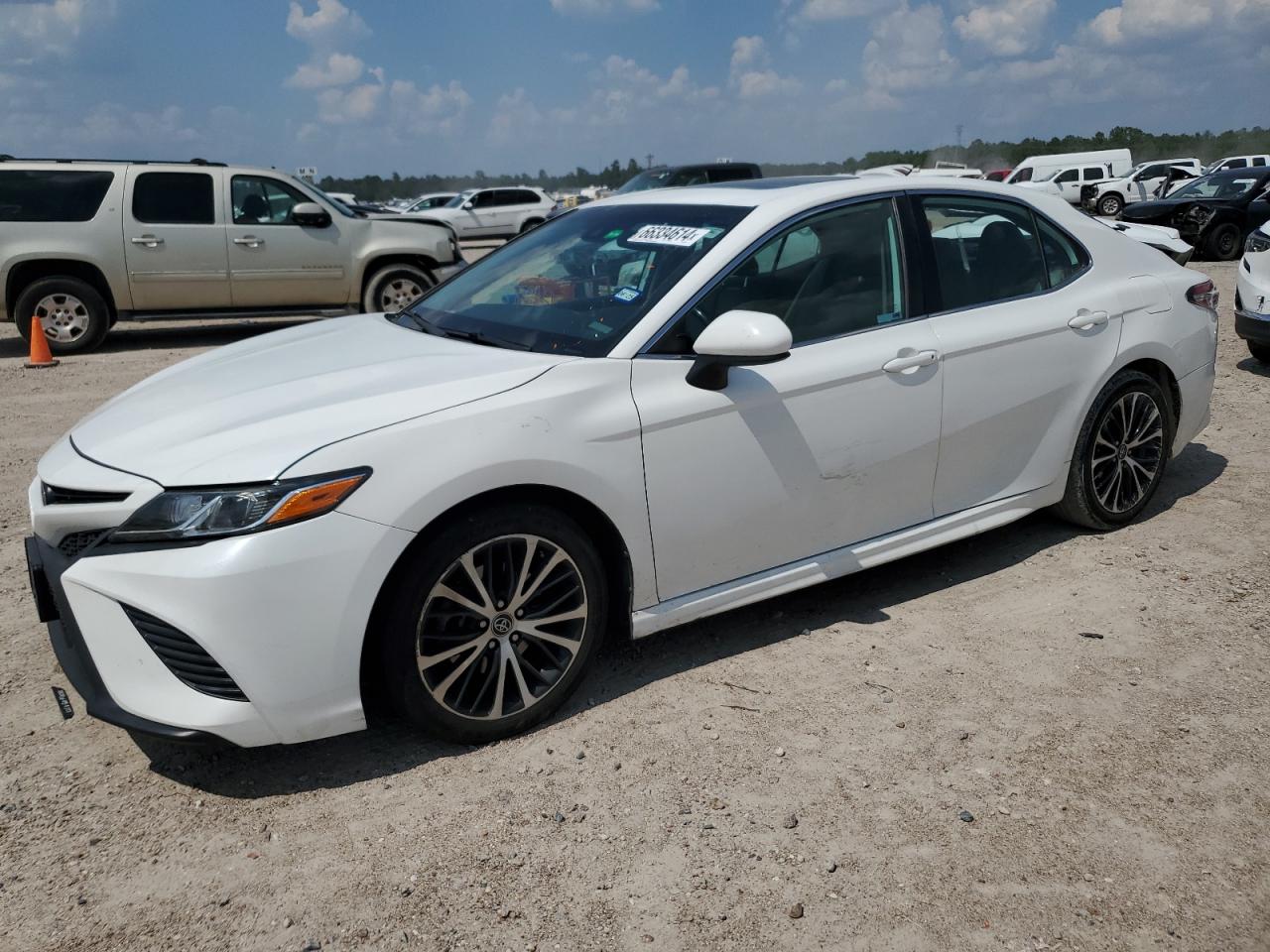 4T1B11HK2KU854335 2019 TOYOTA CAMRY - Image 1