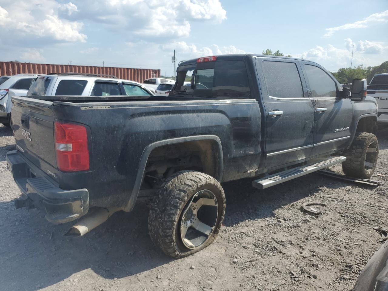 2016 GMC Sierra - Image 3
