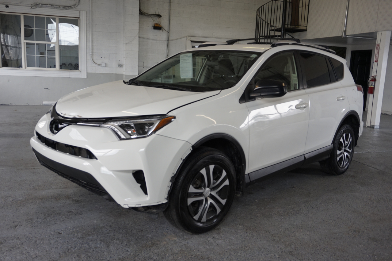 2016 Toyota Rav4 Le vin: JTMZFREV5GJ097389