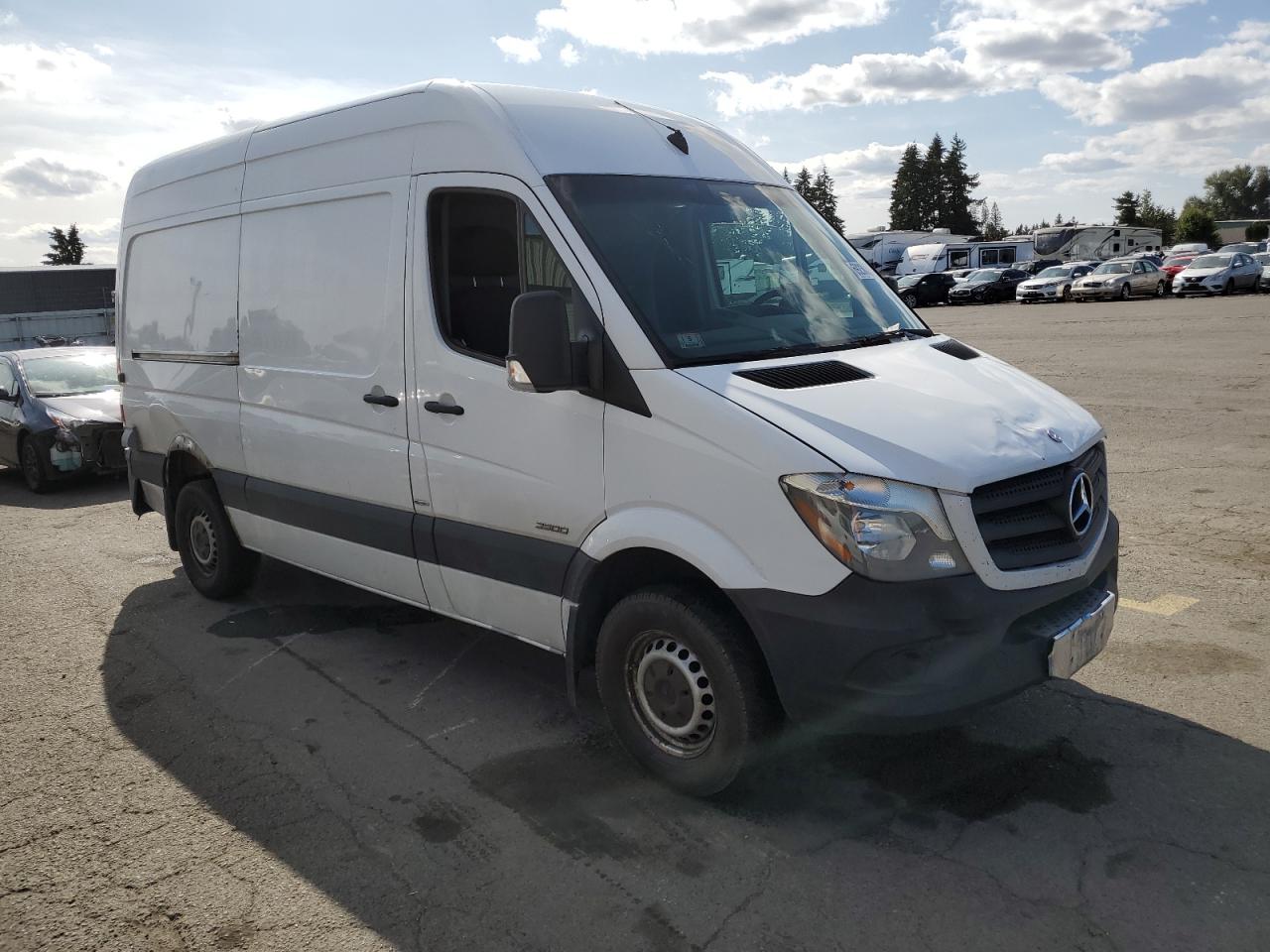 VIN WD3PE7DC8E5904275 2014 MERCEDES-BENZ SPRINTER no.4