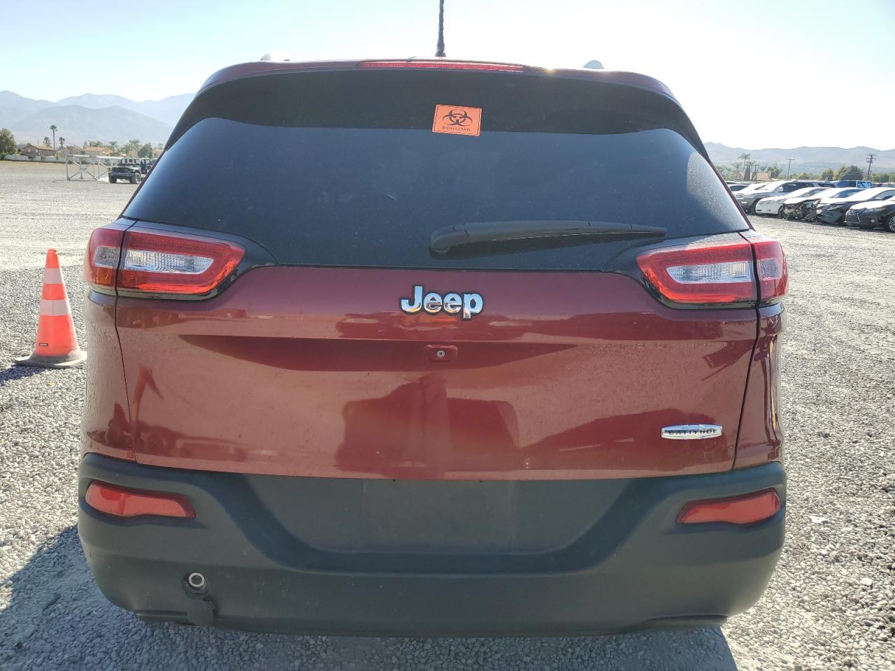 2015 Jeep Cherokee Latitude VIN: 1C4PJLCB7FW720475 Lot: 67535394