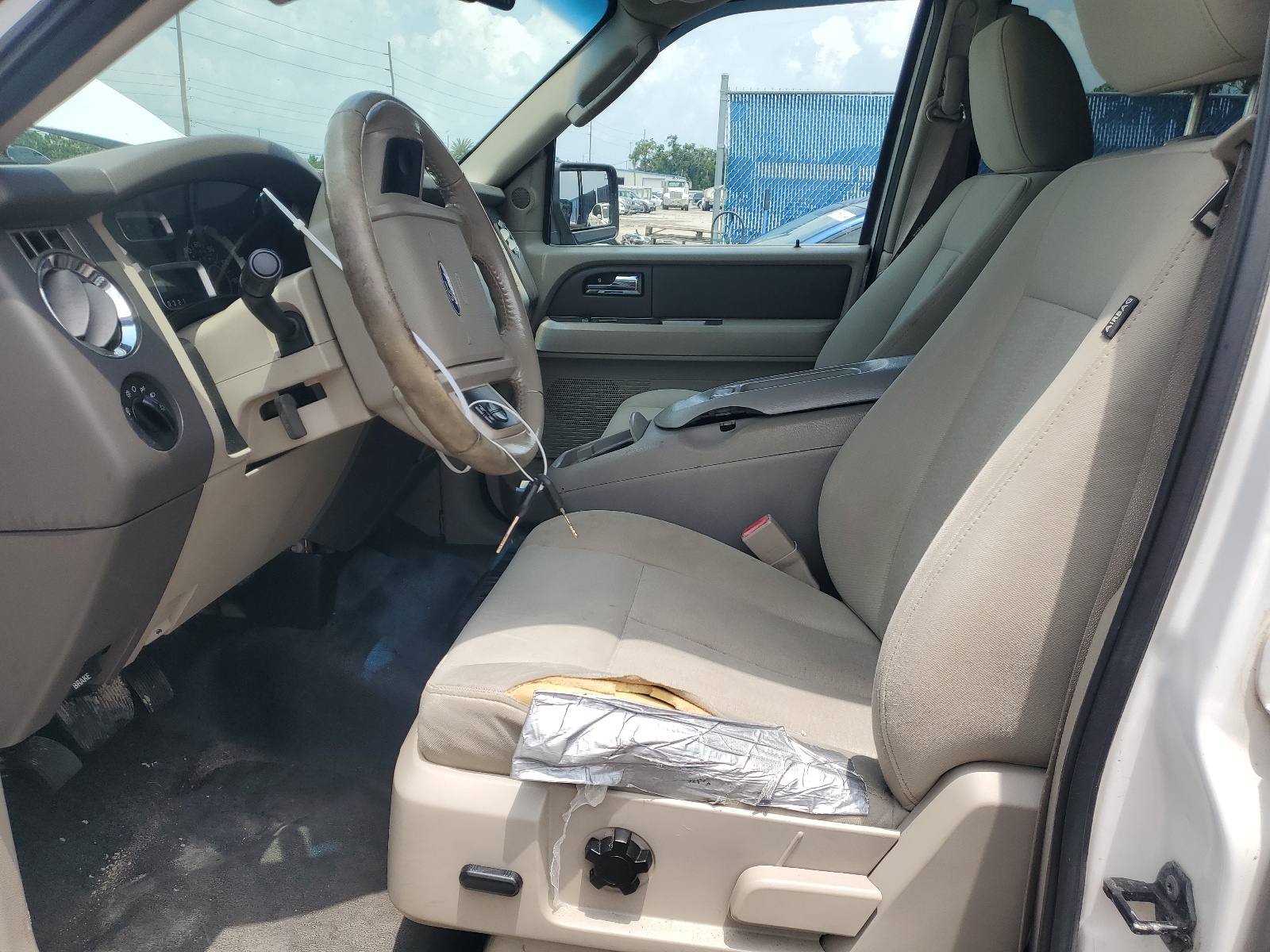 1FMJU1G50AEB64848 2010 Ford Expedition Xlt