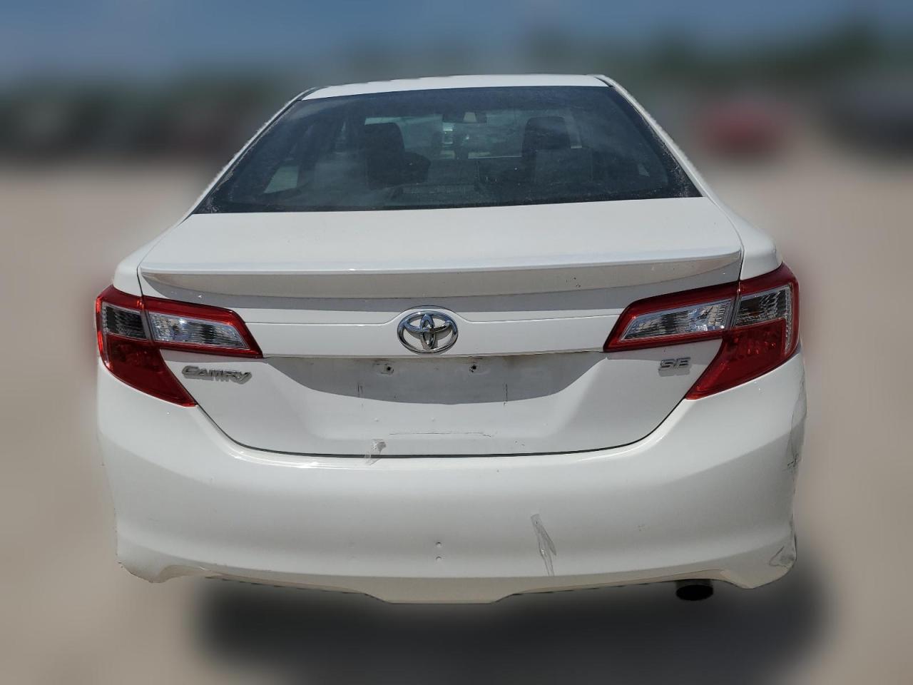 2013 Toyota Camry L VIN: 4T1BF1FKXDU704352 Lot: 65927424