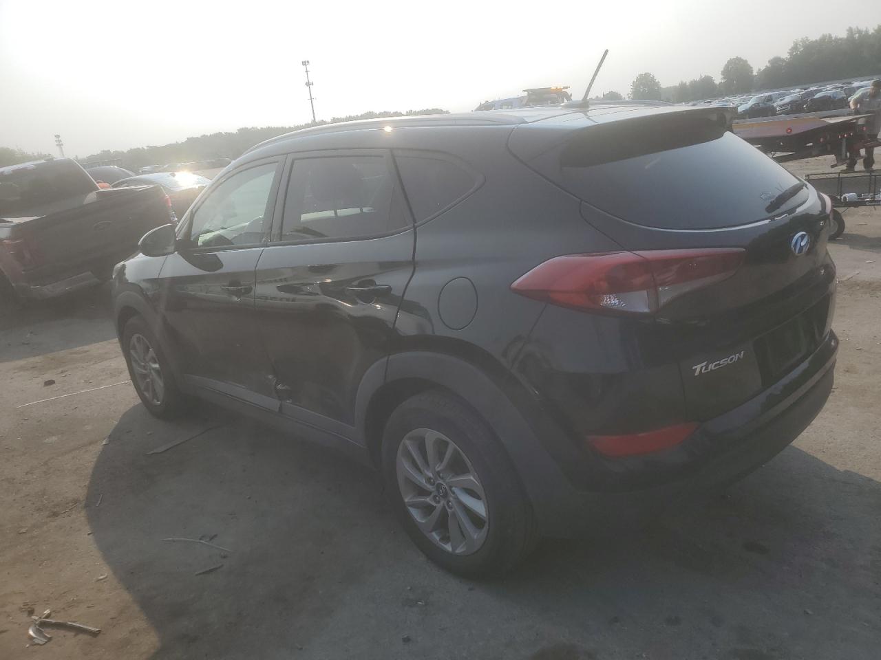 KM8J3CA4XGU075270 2016 HYUNDAI TUCSON - Image 2