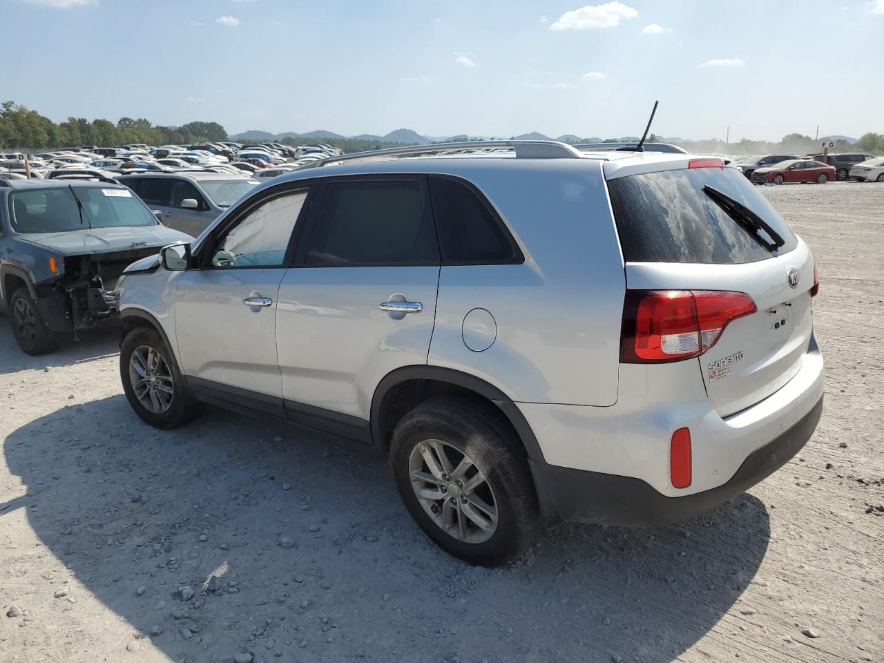 5XYKT4A70FG611782 2015 KIA SORENTO - Image 2