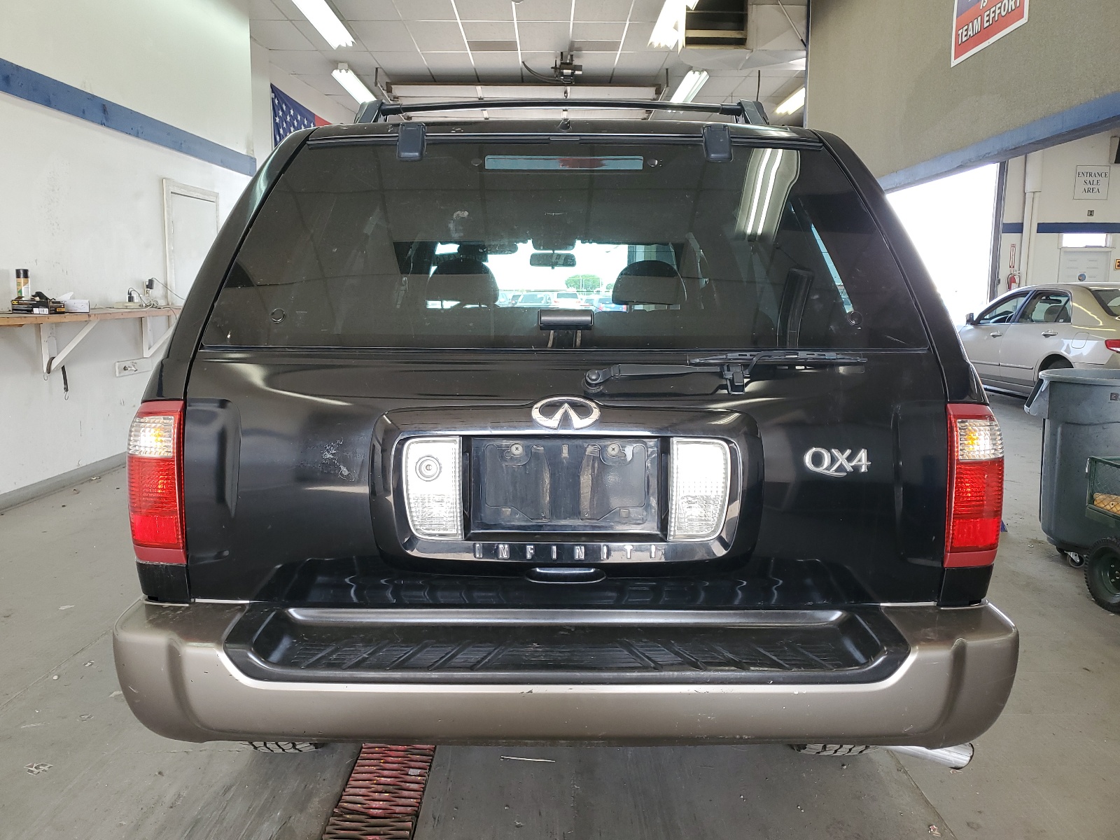 JNRDR09Y73W303410 2003 Infiniti Qx4