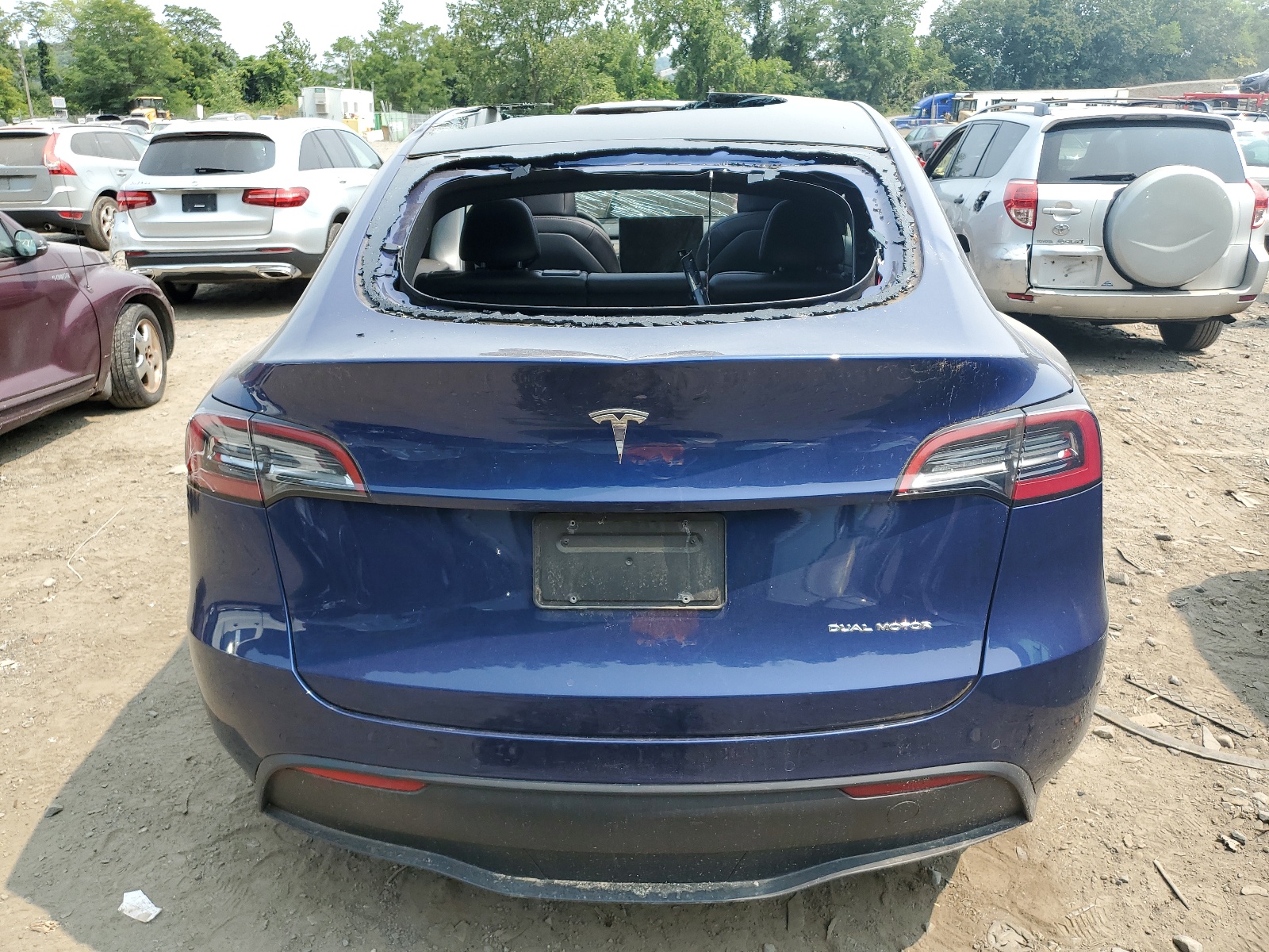 7SAYGDEE2NF438220 2022 Tesla Model Y