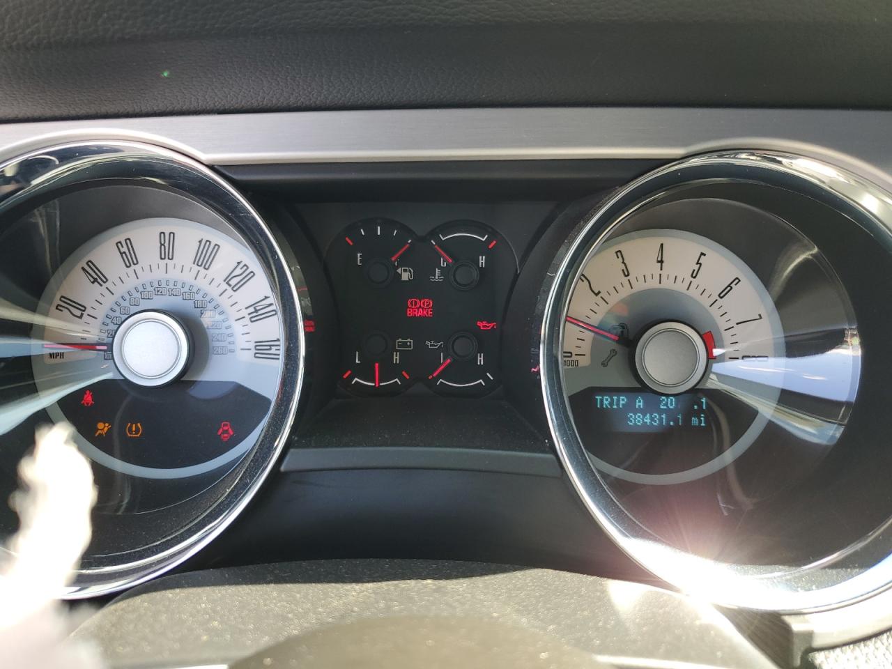 2012 Ford Mustang - Image 9