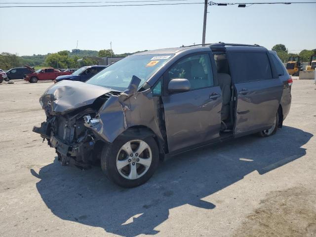 2012 Toyota Sienna Le de vânzare în Lebanon, TN - Front End