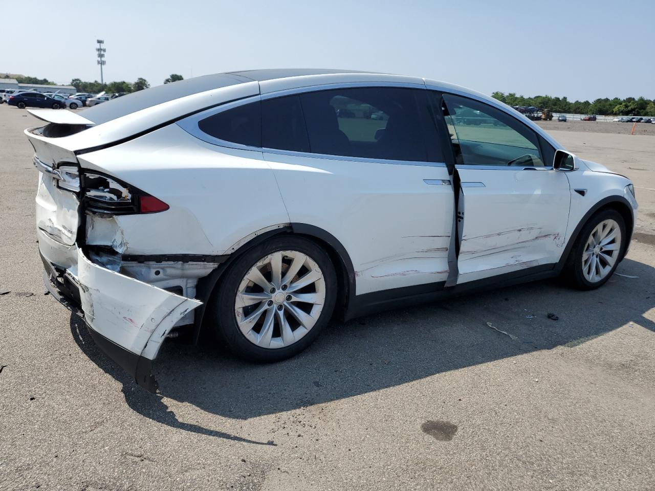 5YJXCAE21KF182821 2019 Tesla Model X