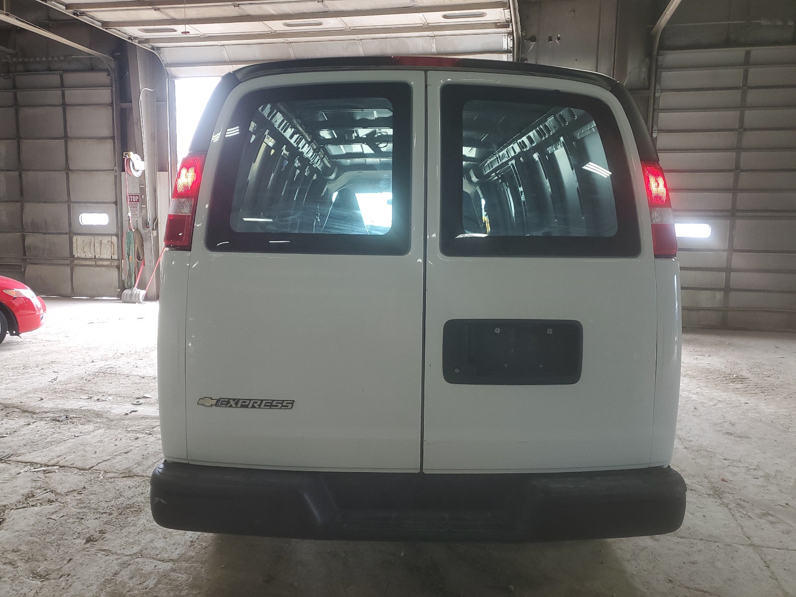 1GCWGBFP7N1233848 2022 Chevrolet Express G2500