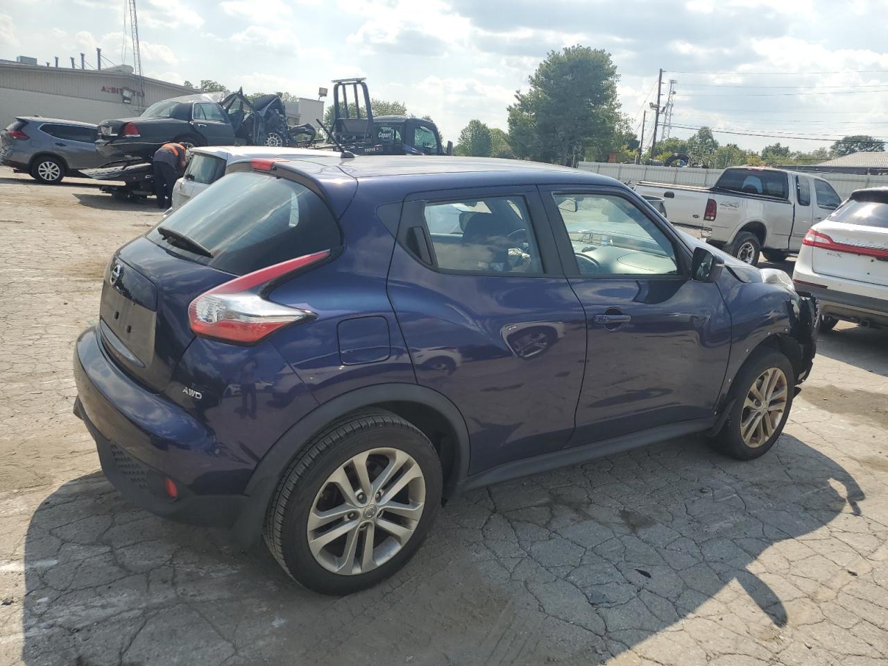 2015 Nissan Juke S VIN: JN8AF5MV4FT552358 Lot: 69122914