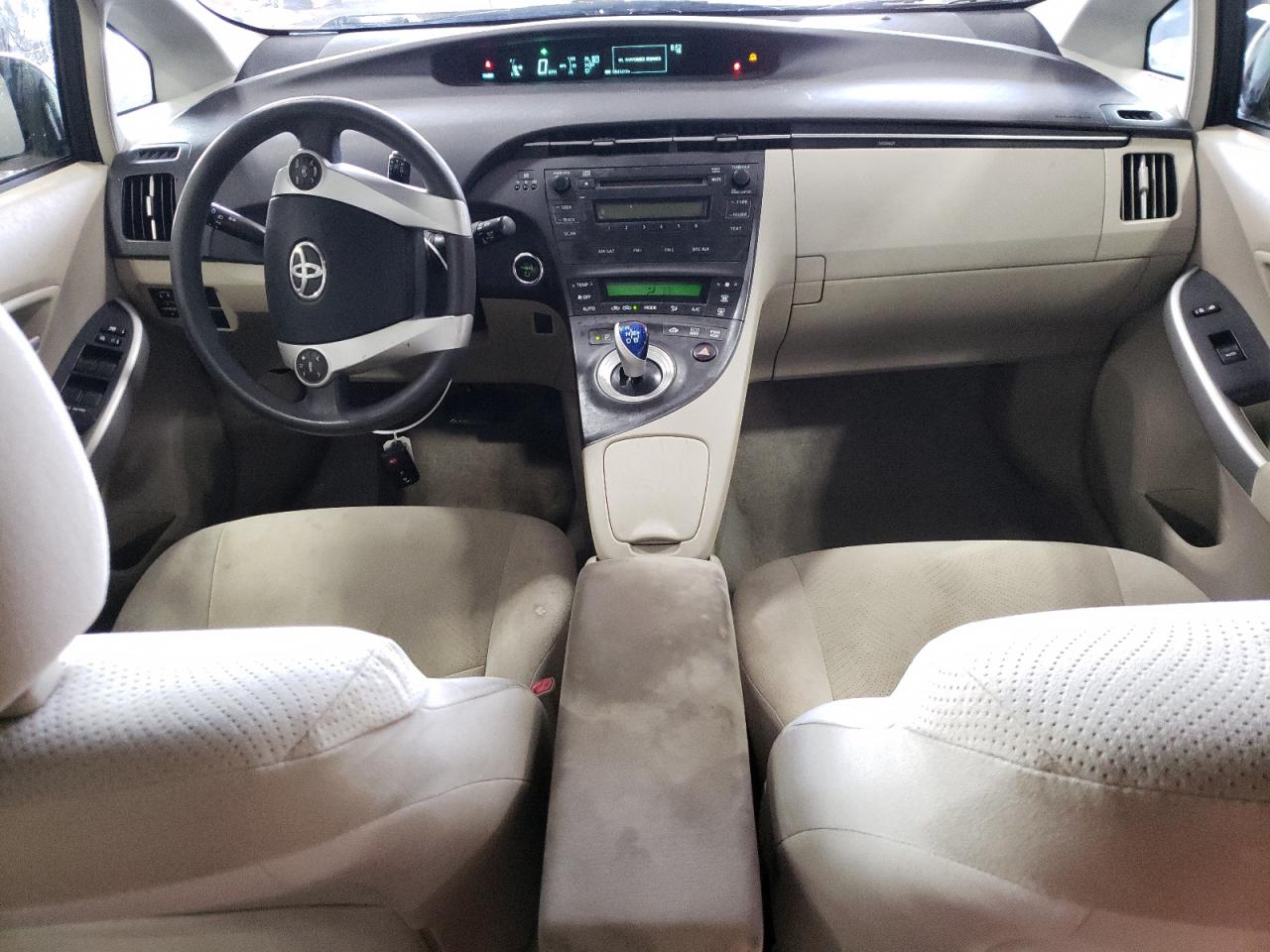 2011 Toyota Prius - Image 8