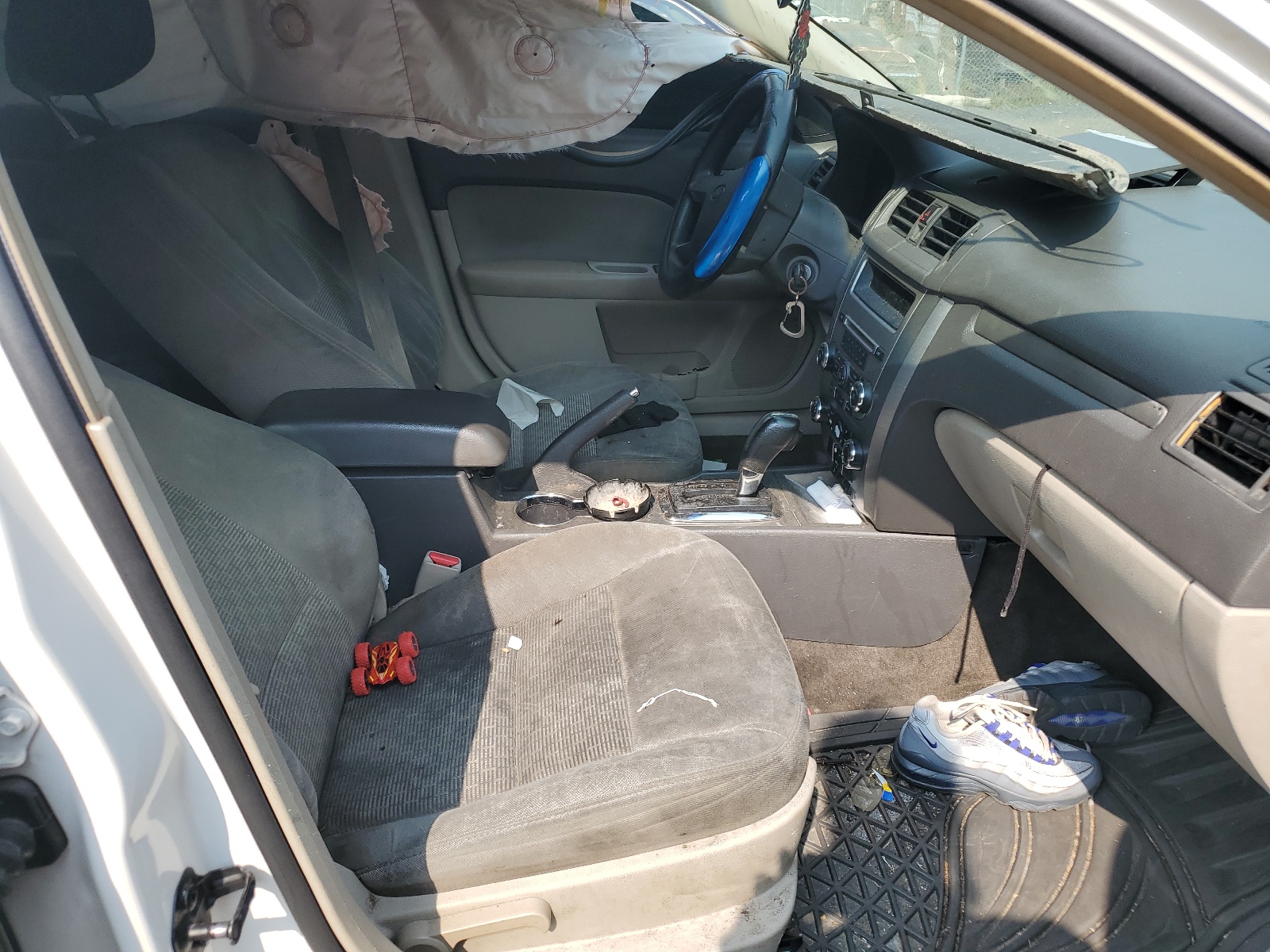 3FAHP0HA0AR258070 2010 Ford Fusion Se