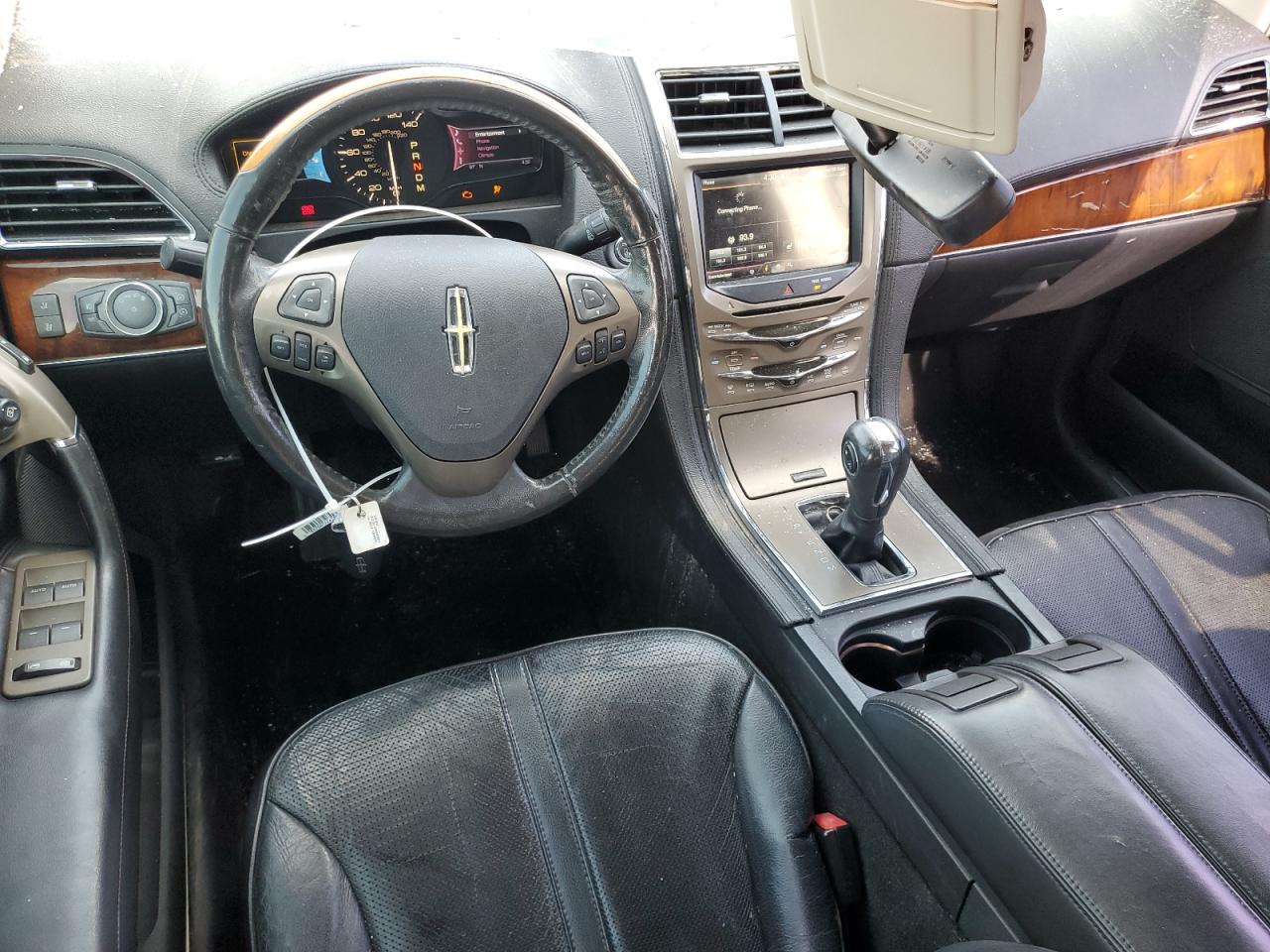 2011 Lincoln Mkx VIN: 2LMDJ8JK3BBJ00527 Lot: 65689794