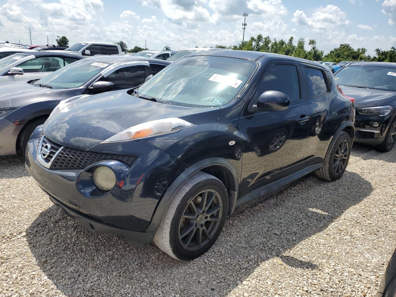 2011 Nissan Juke S VIN: JN8AF5MR8BT013884 Lot: 67448334
