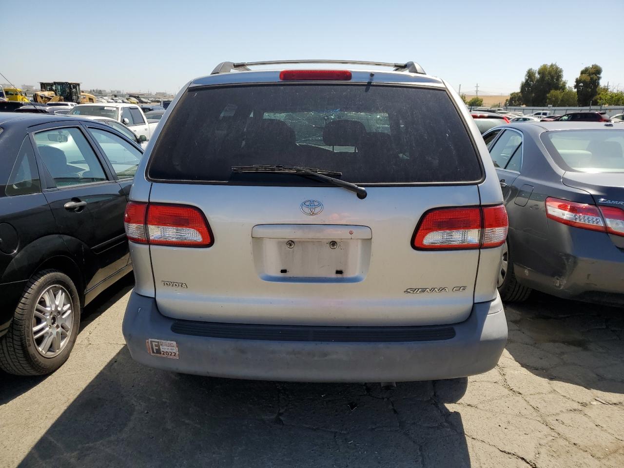 2002 Toyota Sienna - Image 6