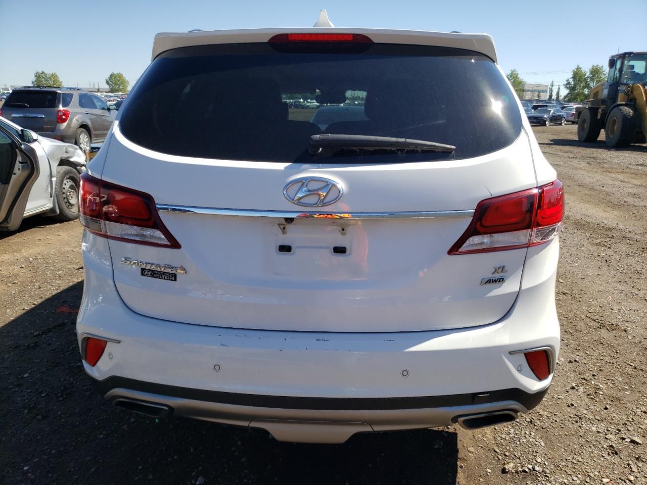 KM8SNDHF8HU173680 2017 Hyundai Santa Fe Se