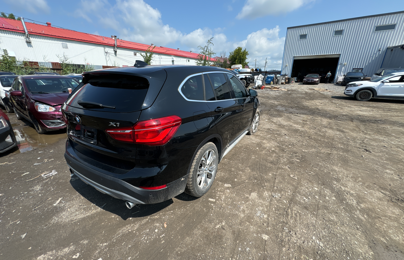 2018 BMW X1 xDrive28I vin: WBXHT3C34J5K22744