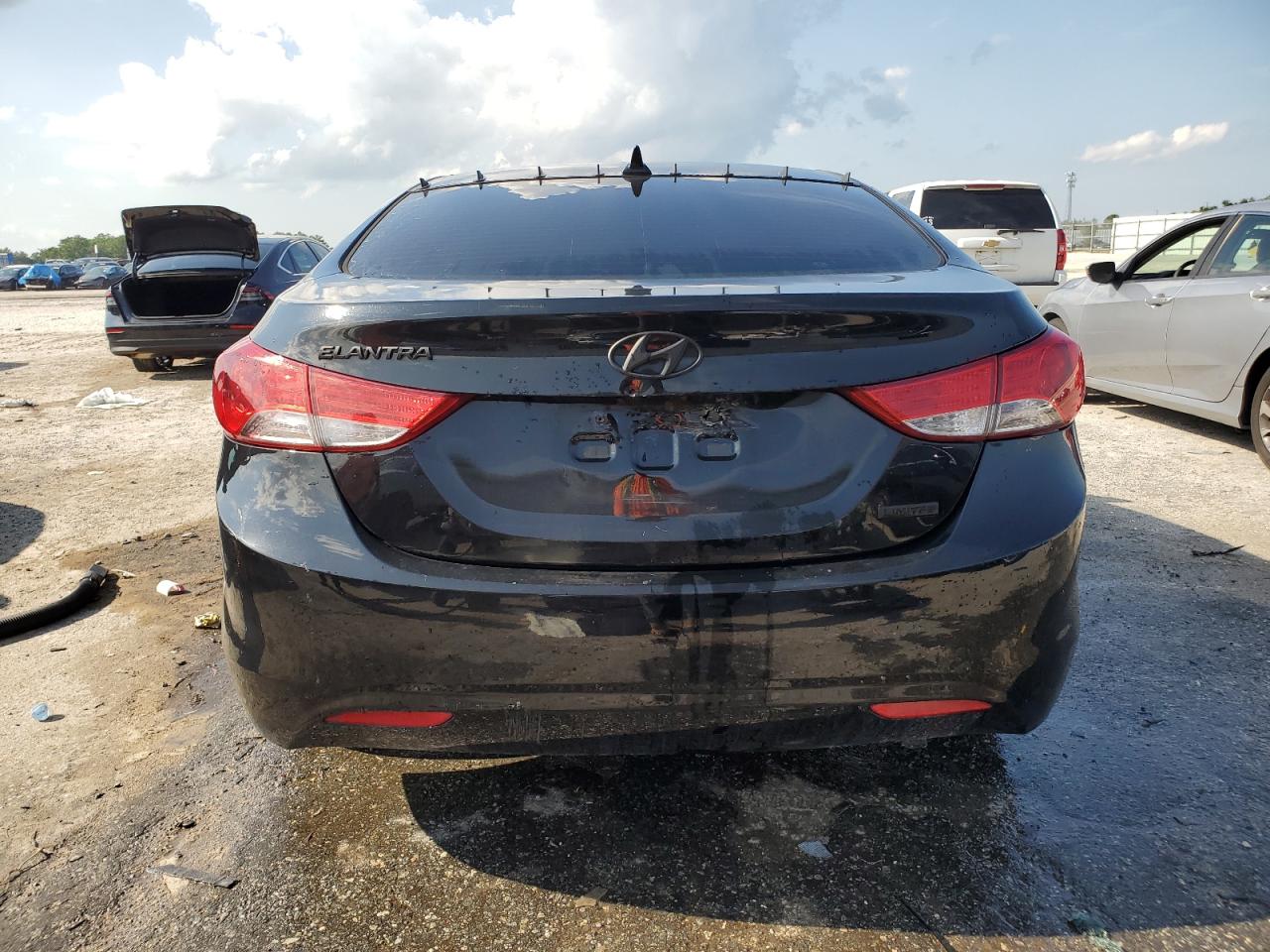 2013 Hyundai Elantra Gls VIN: 5NPDH4AE8DH304097 Lot: 65748364