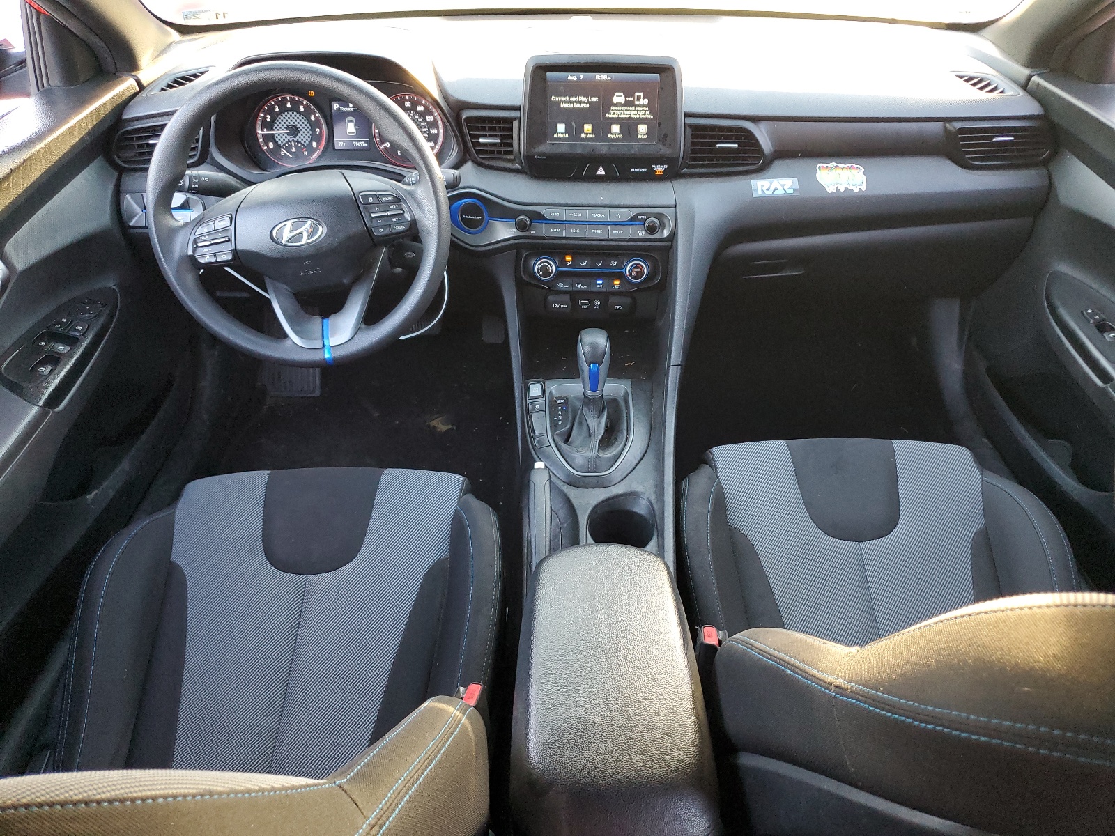 KMHTG6AF3KU016750 2019 Hyundai Veloster Base