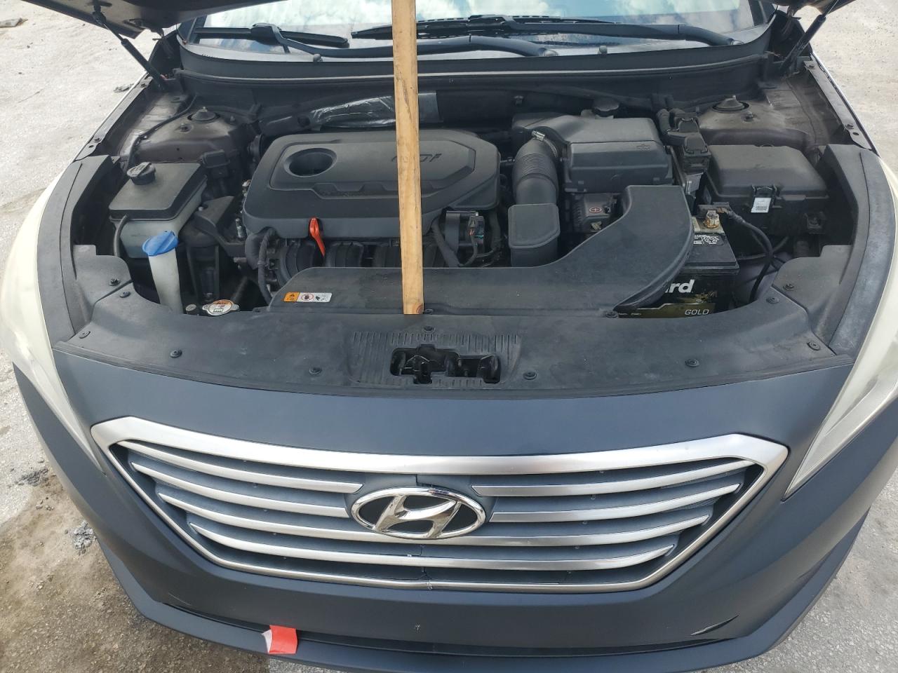 2015 Hyundai Sonata Se VIN: 5NPE24AF9FH081702 Lot: 67917604