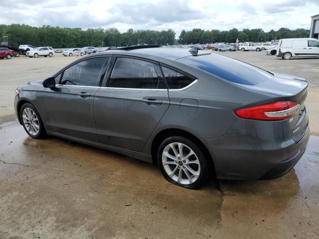 3FA6P0HD8LR160828 Ford Fusion SE 2