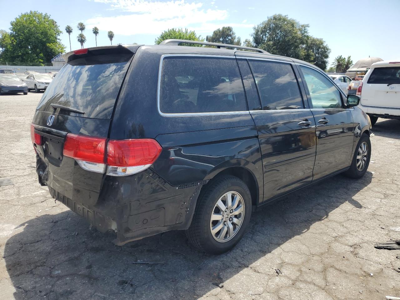 2009 Honda Odyssey - Image 3