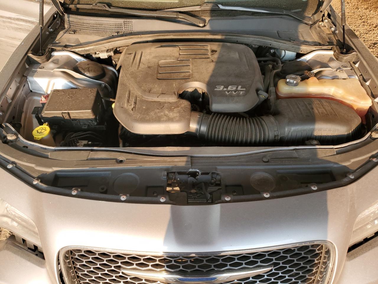 2018 Chrysler 300 Limited VIN: 2C3CCAEG9JH159424 Lot: 66197044