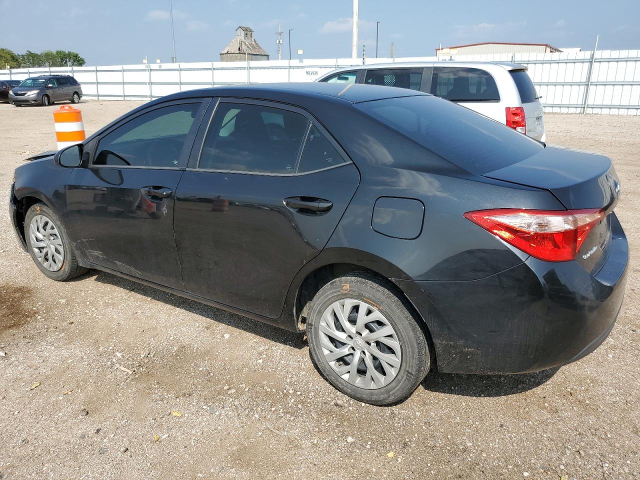 2017 Toyota Corolla - Image 2