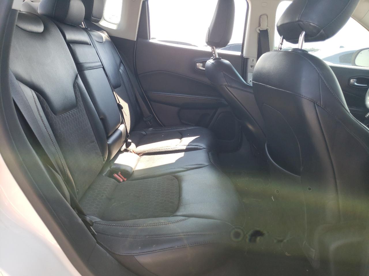 2018 Jeep Compass Latitude VIN: 3C4NJDBB2JT206403 Lot: 67091934