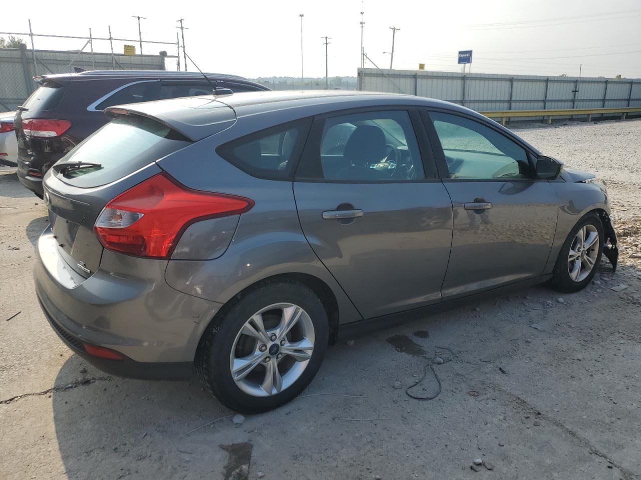 VIN 1FADP3K29EL314075 2014 FORD FOCUS no.3