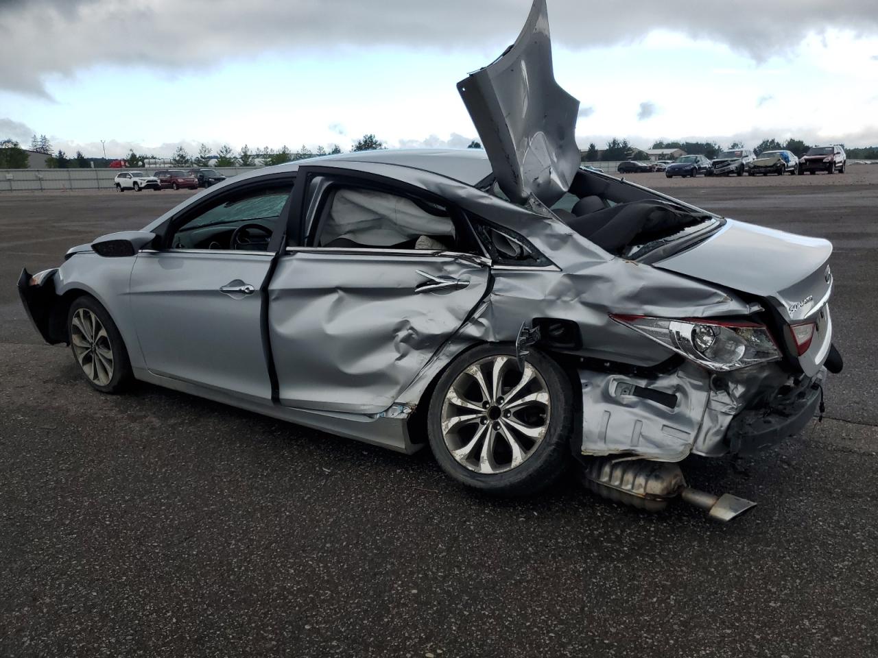 2013 Hyundai Sonata - Image 2