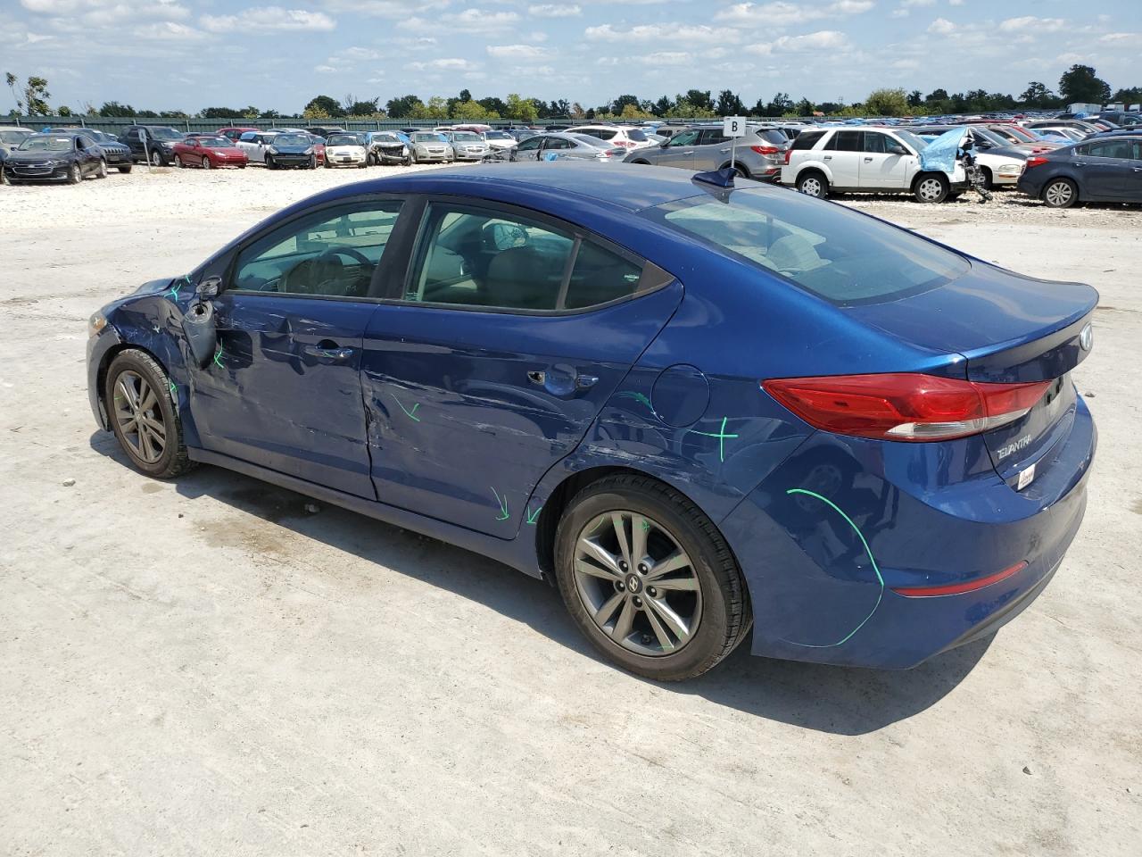 2017 Hyundai Elantra - Image 2