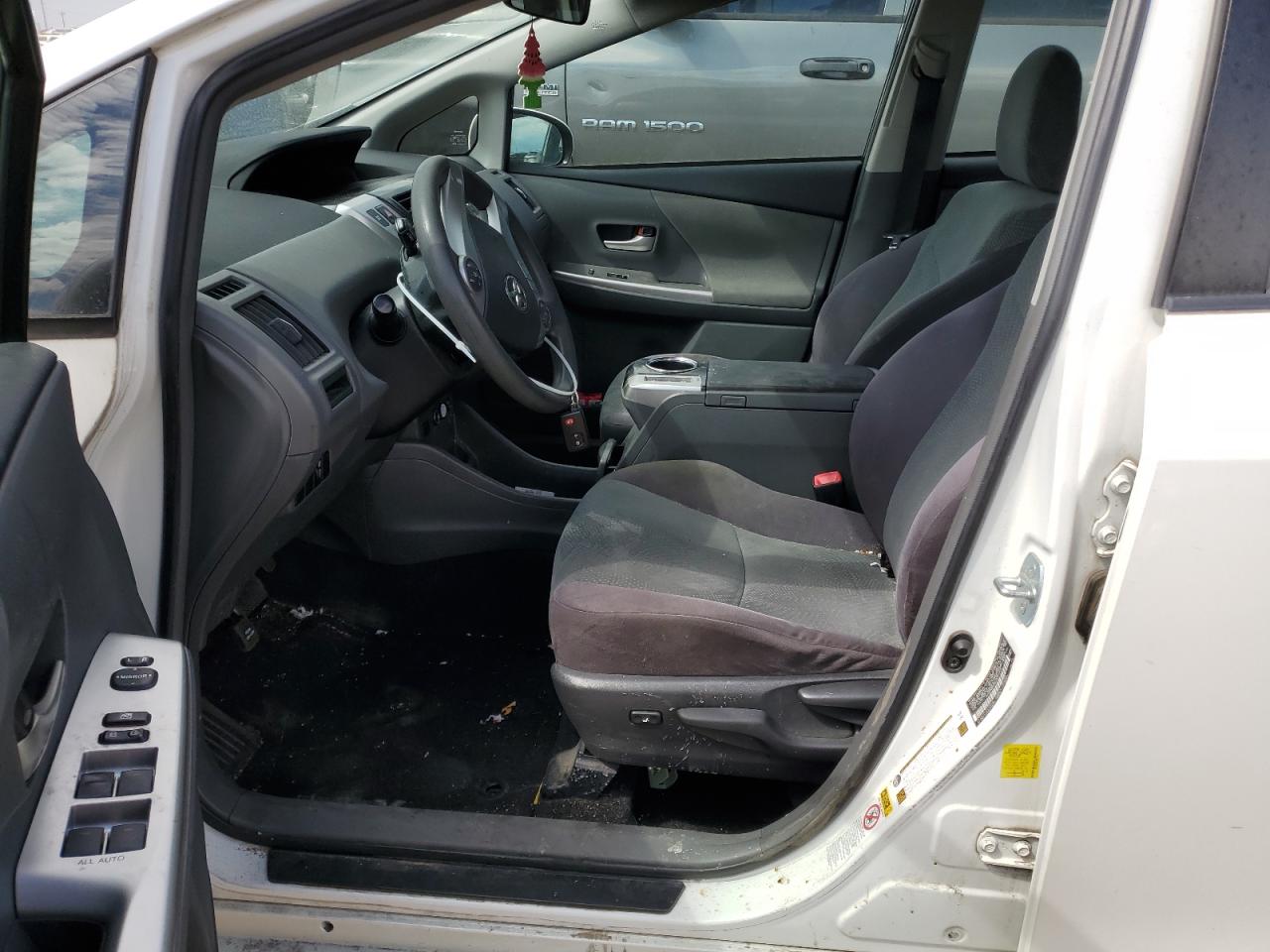 JTDZN3EU8C3017718 2012 Toyota Prius V