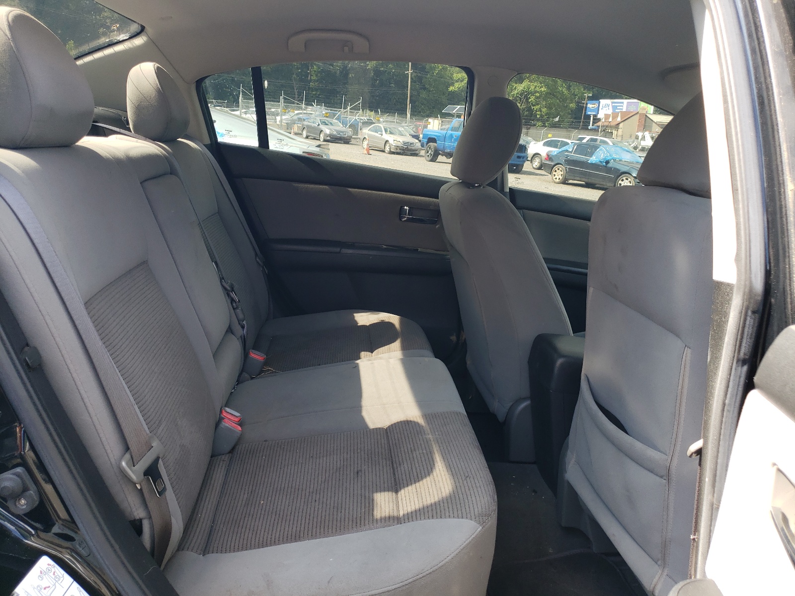 3N1AB6APXBL693083 2011 Nissan Sentra 2.0