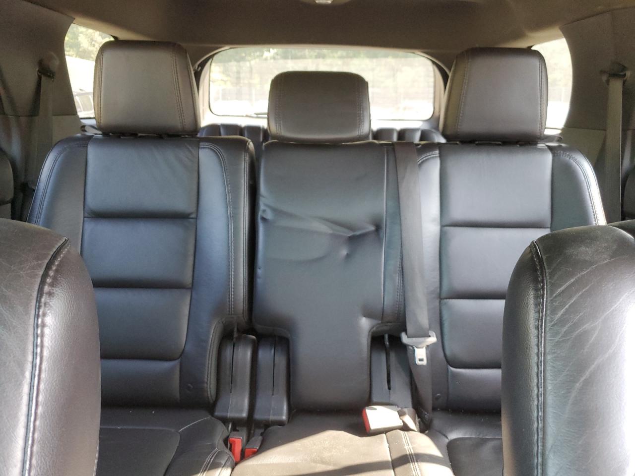 2015 Ford Explorer - Image 10