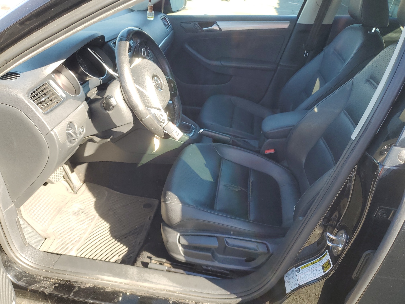 3VWDB7AJ4HM268616 2017 Volkswagen Jetta Se