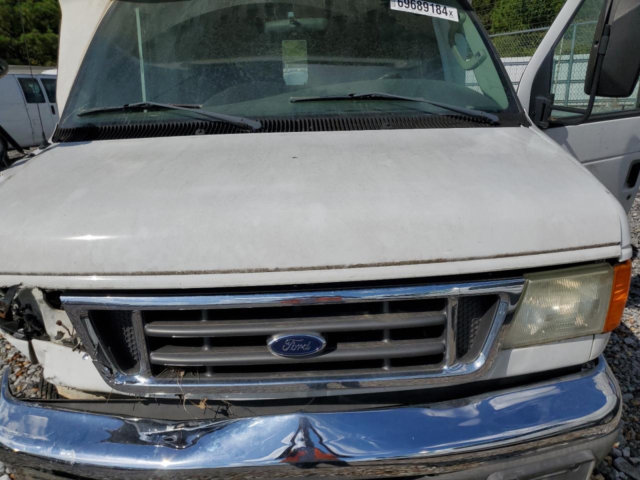2006 Ford Econoline - Image 7