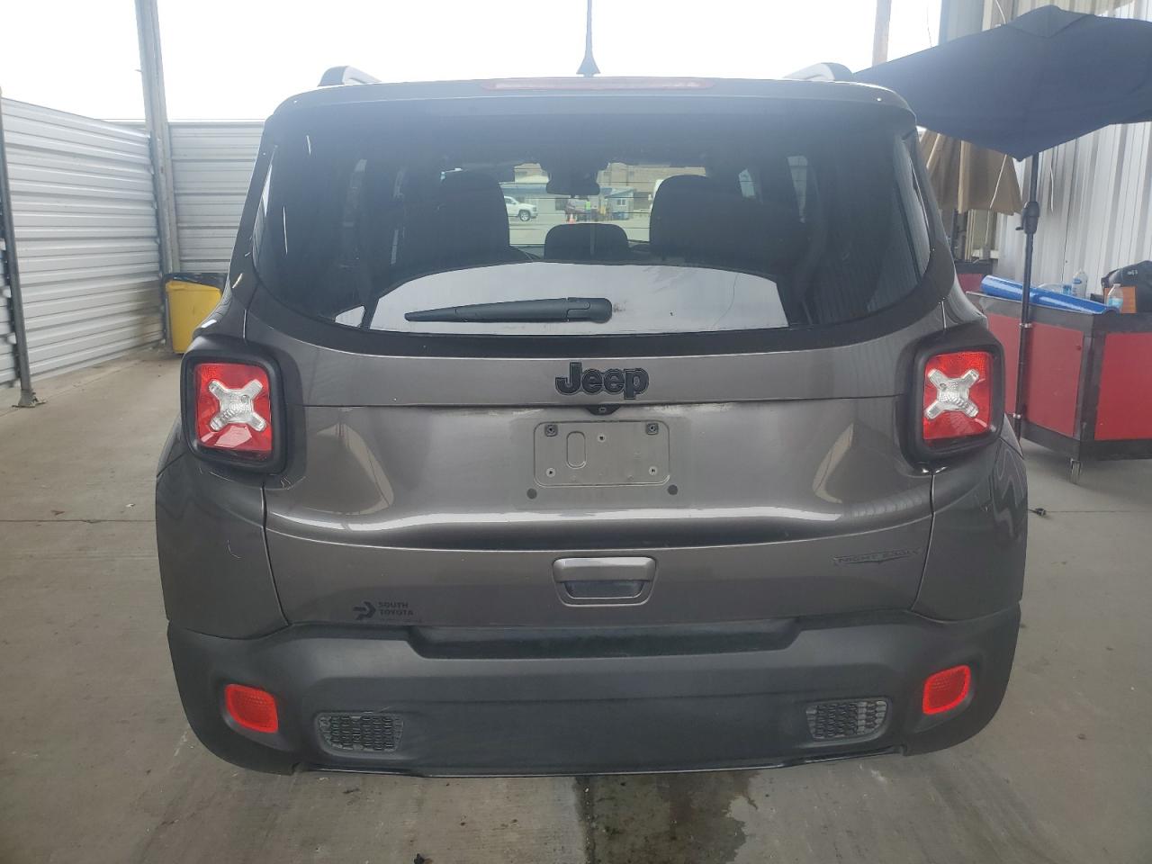 ZACNJABB7KPJ73712 2019 Jeep Renegade Latitude