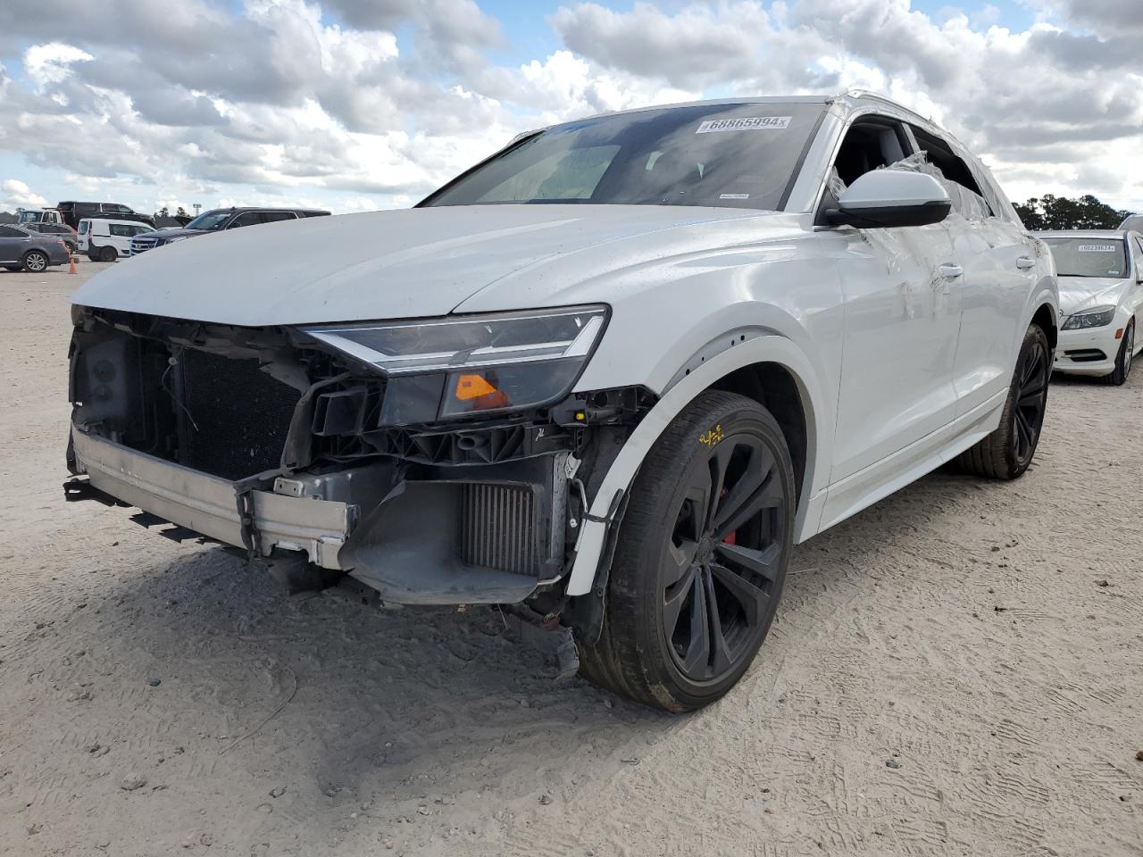 WA1BVAF12KD043583 2019 AUDI Q8 - Image 1