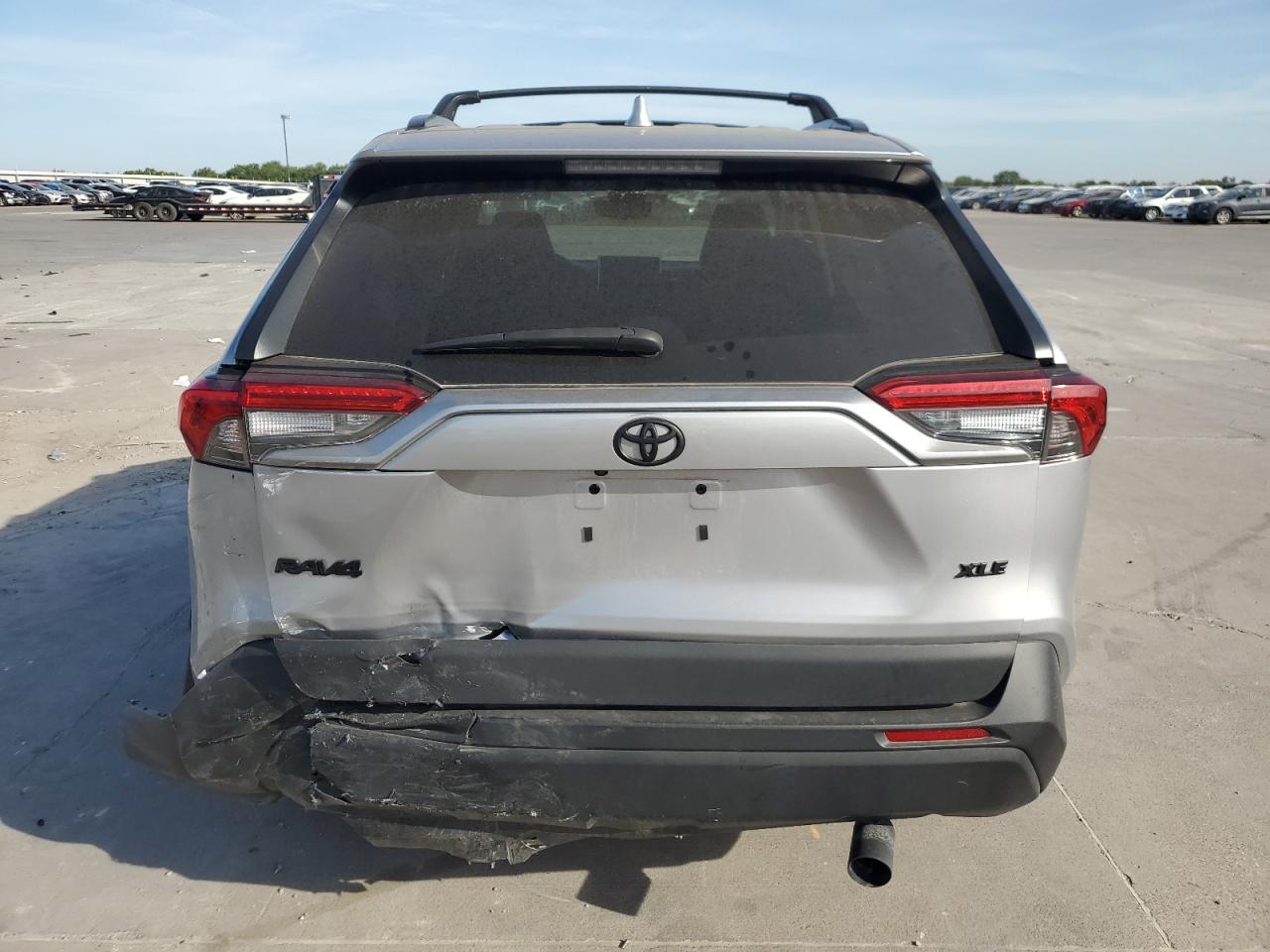 2023 Toyota Rav4 Xle VIN: 2T3W1RFV4PC233532 Lot: 68852314