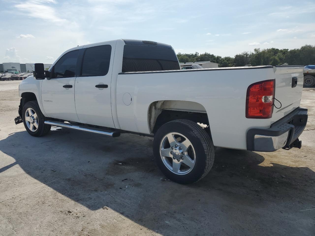 2013 Chevrolet Silverado - Image 2