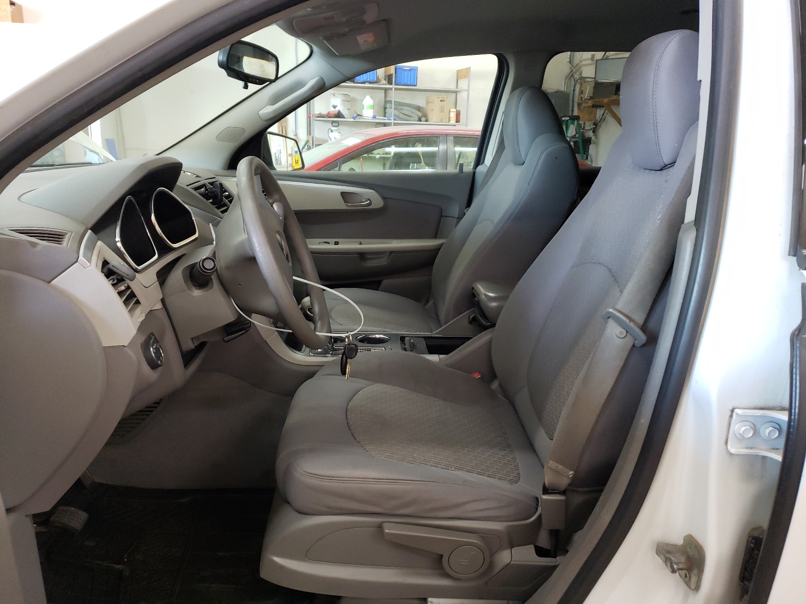 1GNLVEED5AS123586 2010 Chevrolet Traverse Ls