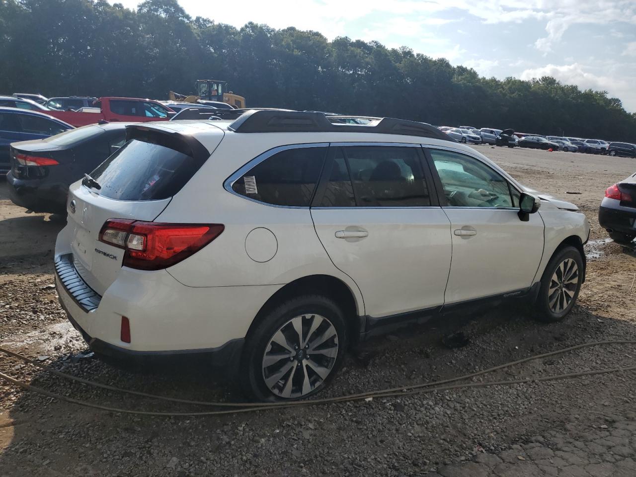 2015 Subaru Outback - Image 3