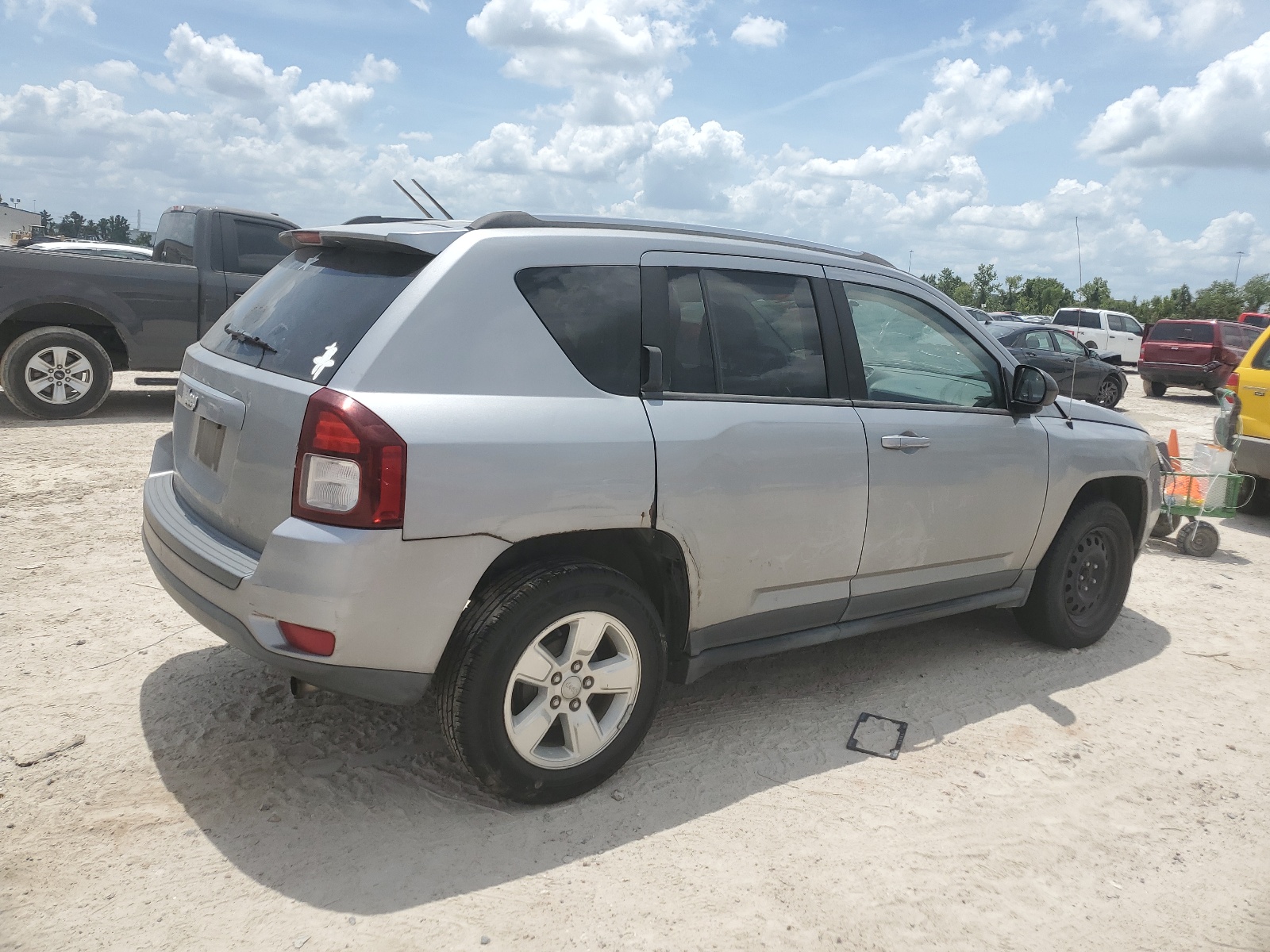 2015 Jeep Compass Sport vin: 1C4NJCBA5FD156109