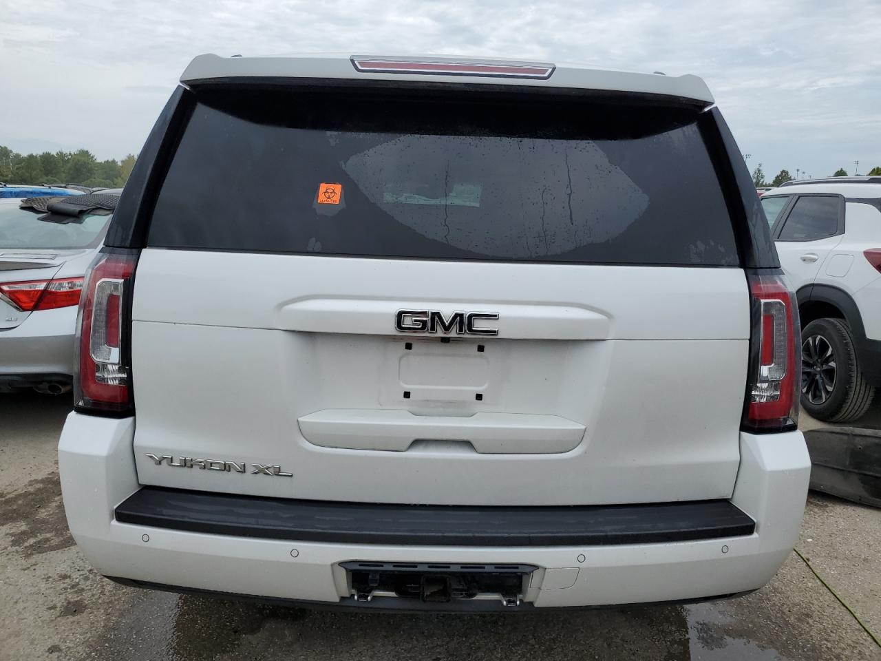 1GKS2GKC1HR117844 2017 GMC Yukon Xl K1500 Slt