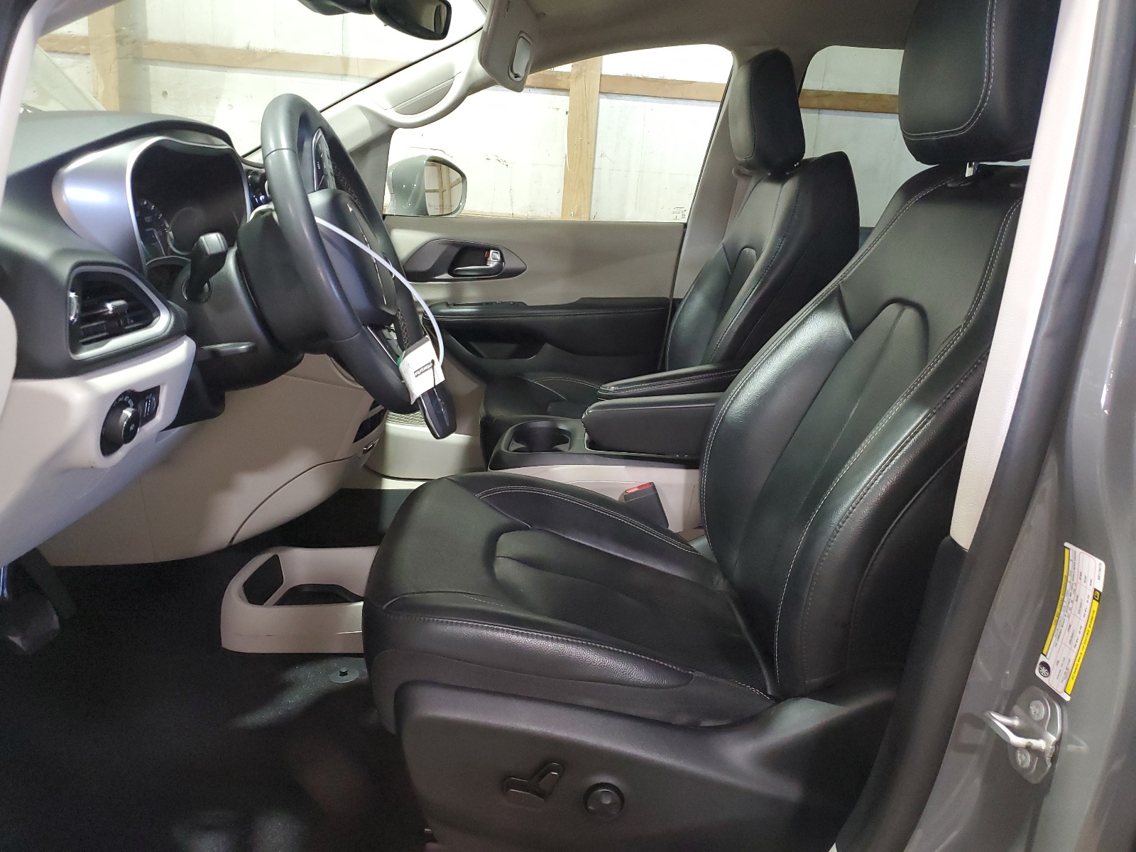 2C4RC1BG0NR178275 2022 Chrysler Pacifica Touring L