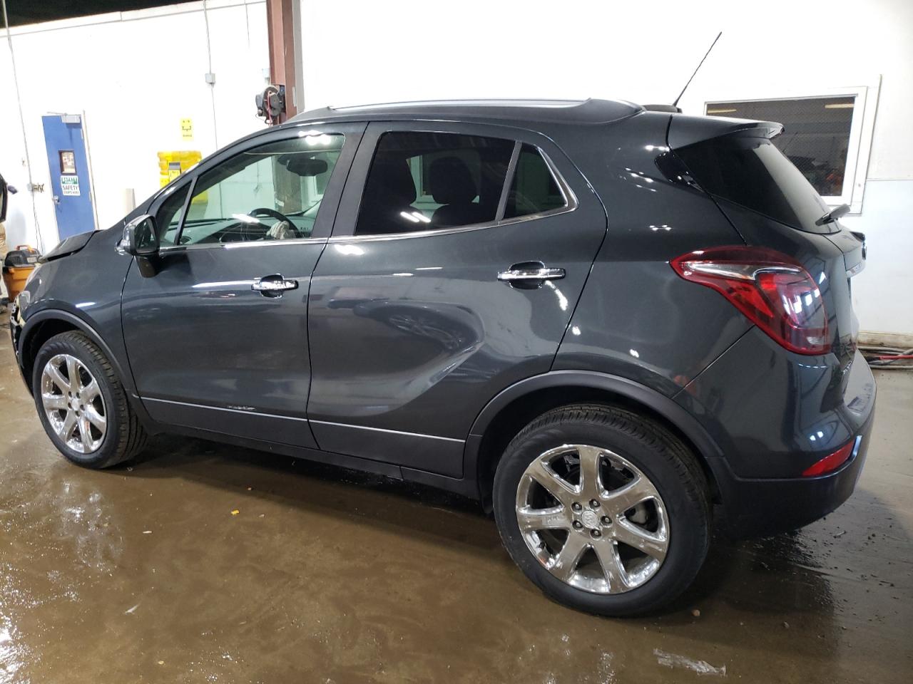 KL4CJFSB6JB663052 2018 BUICK ENCORE - Image 2